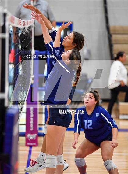 Thumbnail 3 in Brazos Christian vs Reicher Catholic photogallery.