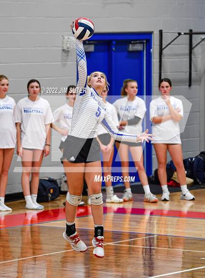 Thumbnail 3 in Brazos Christian vs Reicher Catholic photogallery.