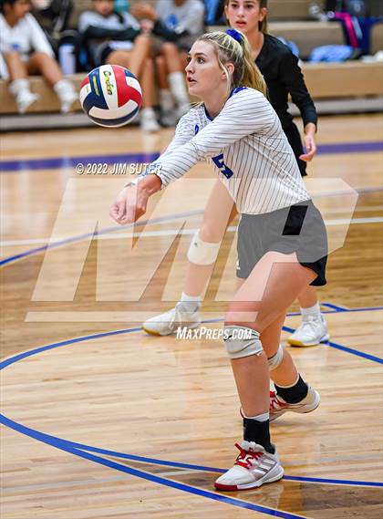 Thumbnail 2 in Brazos Christian vs Reicher Catholic photogallery.