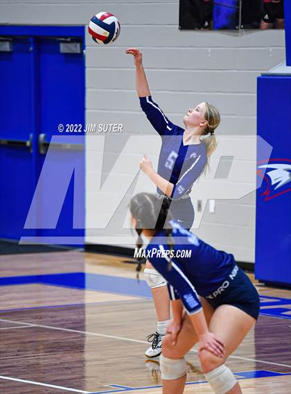 Thumbnail 2 in Brazos Christian vs Reicher Catholic photogallery.