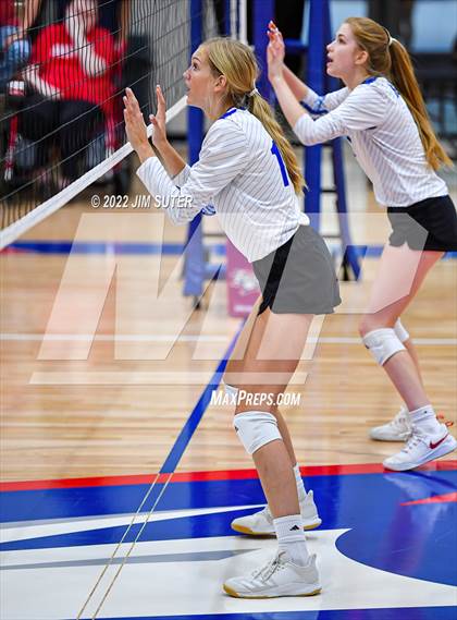 Thumbnail 2 in Brazos Christian vs Reicher Catholic photogallery.