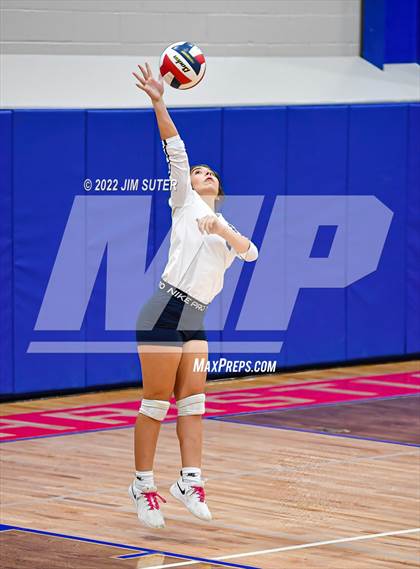 Thumbnail 3 in Brazos Christian vs Reicher Catholic photogallery.