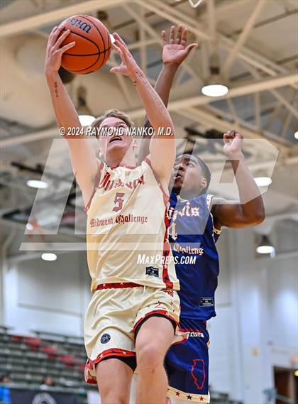 Thumbnail 2 in Indiana vs Illinois (Midwest All-Star Challenge) photogallery.