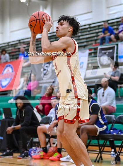 Thumbnail 3 in Indiana vs Illinois (Midwest All-Star Challenge) photogallery.