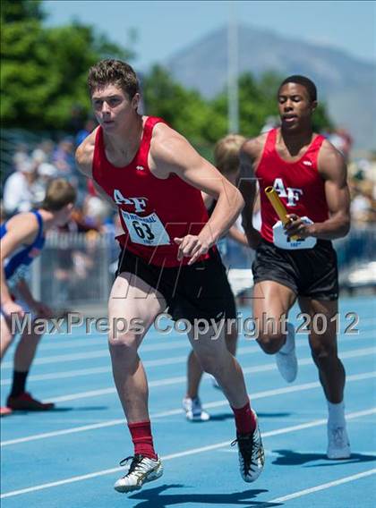 Thumbnail 1 in BYU Invitational photogallery.