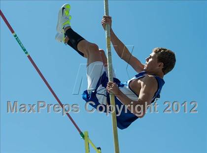 Thumbnail 3 in BYU Invitational photogallery.