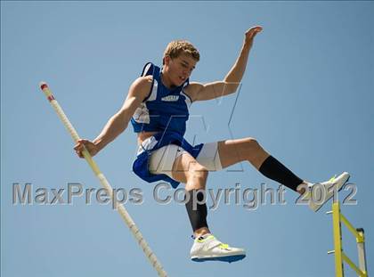 Thumbnail 2 in BYU Invitational photogallery.