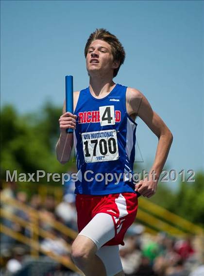 Thumbnail 3 in BYU Invitational photogallery.