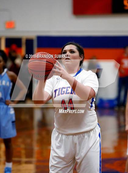 Thumbnail 1 in Calera @ Chilton County photogallery.