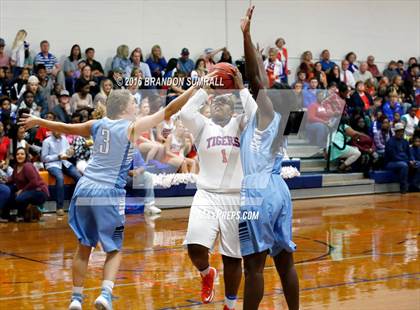 Thumbnail 1 in Calera @ Chilton County photogallery.