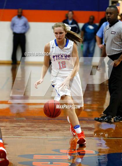 Thumbnail 1 in Calera @ Chilton County photogallery.