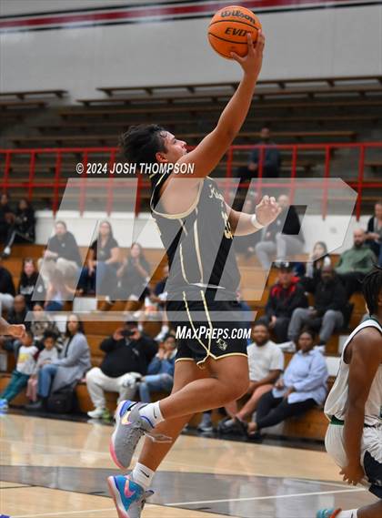 Thumbnail 1 in Chino Hills vs. Ontario Christian photogallery.