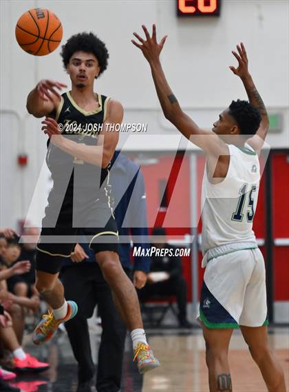 Thumbnail 2 in Chino Hills vs. Ontario Christian photogallery.