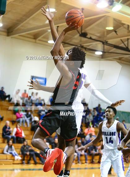Thumbnail 1 in Southern Durham vs. Village Christian Academy (Hoops and Dreams) photogallery.