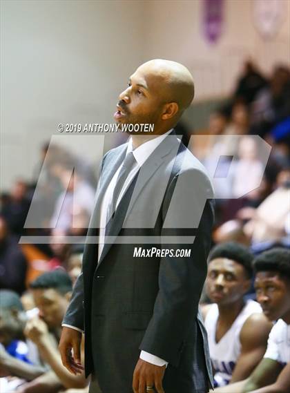 Thumbnail 1 in Southern Durham vs. Village Christian Academy (Hoops and Dreams) photogallery.