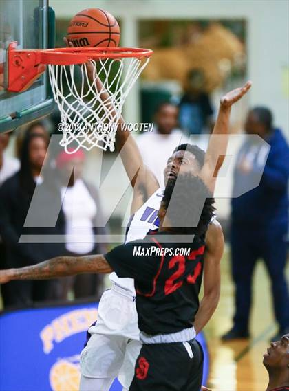 Thumbnail 2 in Southern Durham vs. Village Christian Academy (Hoops and Dreams) photogallery.