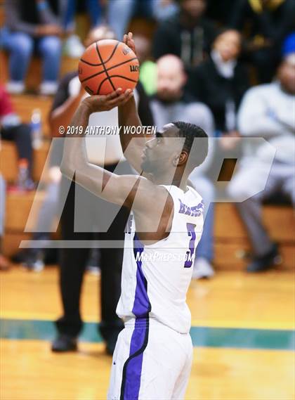 Thumbnail 1 in Southern Durham vs. Village Christian Academy (Hoops and Dreams) photogallery.