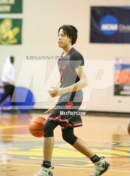 Thumbnail 2 in Southern Durham vs. Village Christian Academy (Hoops and Dreams) photogallery.