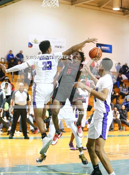 Thumbnail 2 in Southern Durham vs. Village Christian Academy (Hoops and Dreams) photogallery.