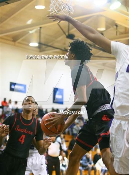 Thumbnail 3 in Southern Durham vs. Village Christian Academy (Hoops and Dreams) photogallery.