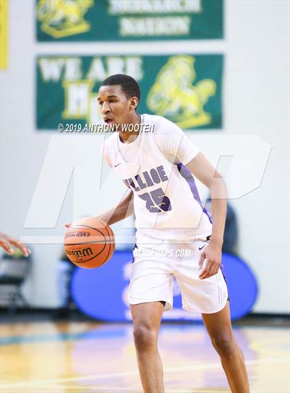 Thumbnail 2 in Southern Durham vs. Village Christian Academy (Hoops and Dreams) photogallery.