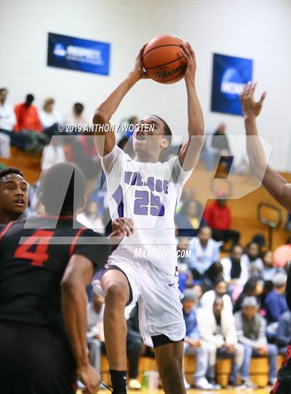 Thumbnail 3 in Southern Durham vs. Village Christian Academy (Hoops and Dreams) photogallery.