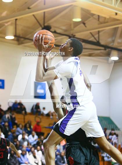 Thumbnail 3 in Southern Durham vs. Village Christian Academy (Hoops and Dreams) photogallery.