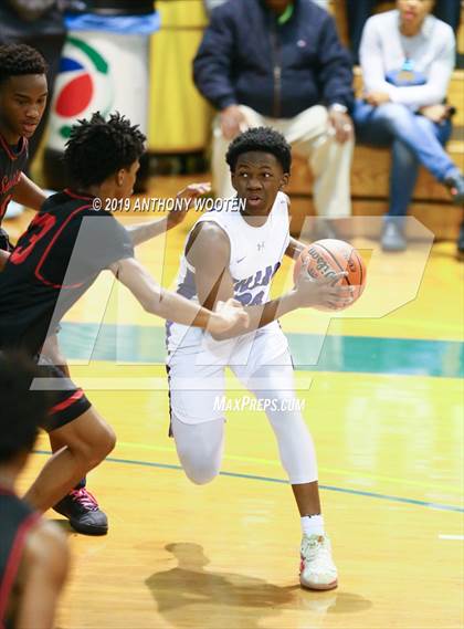 Thumbnail 3 in Southern Durham vs. Village Christian Academy (Hoops and Dreams) photogallery.