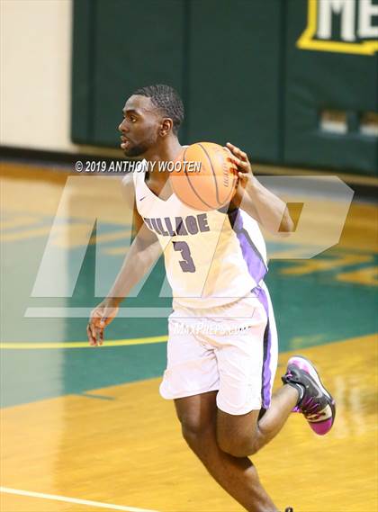 Thumbnail 2 in Southern Durham vs. Village Christian Academy (Hoops and Dreams) photogallery.