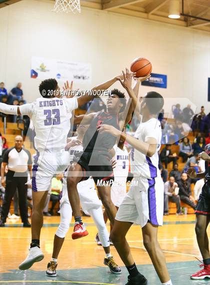 Thumbnail 3 in Southern Durham vs. Village Christian Academy (Hoops and Dreams) photogallery.