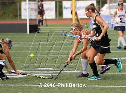 Thumbnail 2 in Thomas Worthington vs. Hathaway Brown photogallery.
