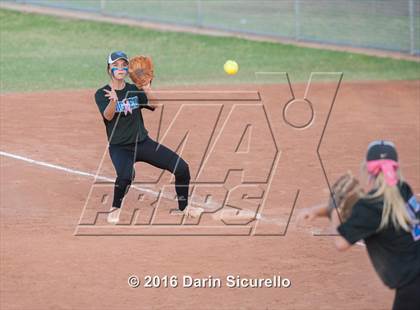 Thumbnail 2 in O'Connor vs. Chandler (AIA D1 Playoff) photogallery.