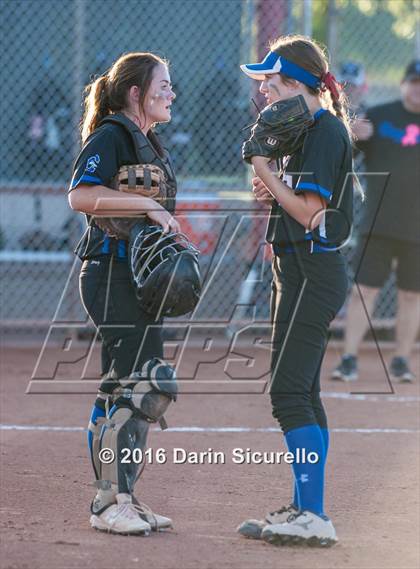 Thumbnail 3 in O'Connor vs. Chandler (AIA D1 Playoff) photogallery.