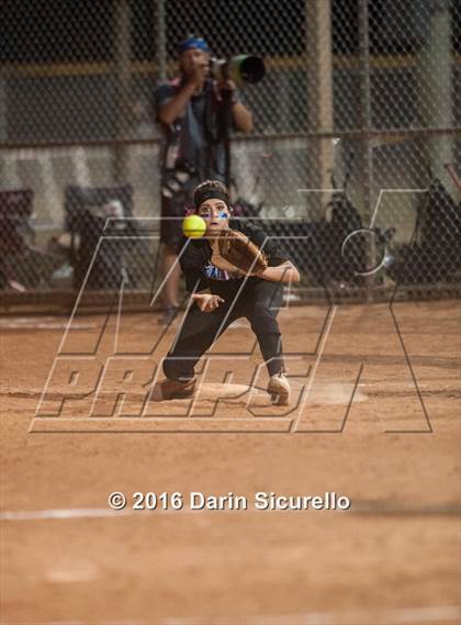 Thumbnail 3 in O'Connor vs. Chandler (AIA D1 Playoff) photogallery.