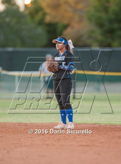 Thumbnail 1 in O'Connor vs. Chandler (AIA D1 Playoff) photogallery.