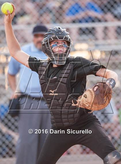 Thumbnail 2 in O'Connor vs. Chandler (AIA D1 Playoff) photogallery.