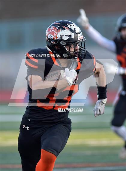 Thumbnail 1 in Wasco vs. St. Vincent de Paul (CIF State D6AA Final) photogallery.