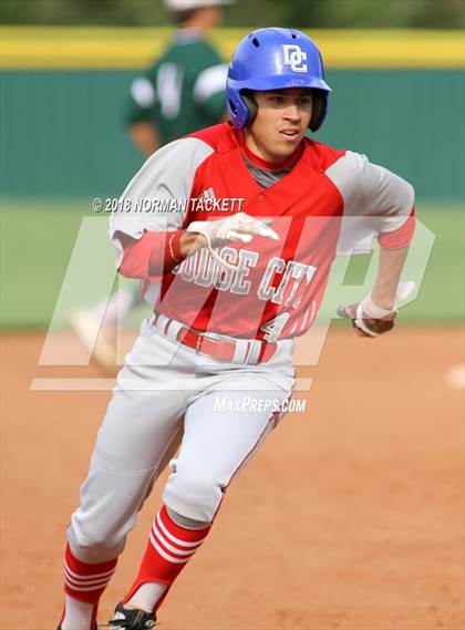 Thumbnail 1 in Derby vs. Dodge City photogallery.