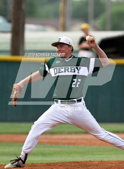 Thumbnail 2 in Derby vs. Dodge City photogallery.