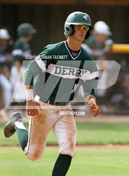 Thumbnail 2 in Derby vs. Dodge City photogallery.