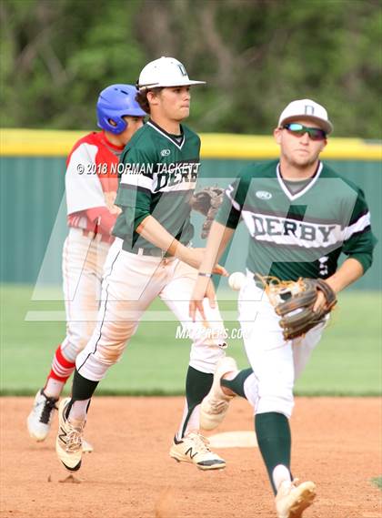 Thumbnail 2 in Derby vs. Dodge City photogallery.