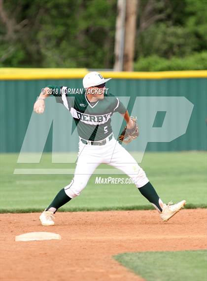 Thumbnail 2 in Derby vs. Dodge City photogallery.
