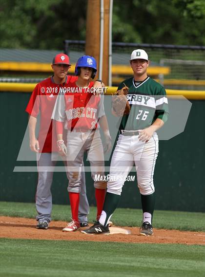 Thumbnail 1 in Derby vs. Dodge City photogallery.
