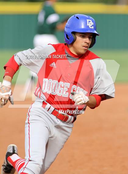 Thumbnail 3 in Derby vs. Dodge City photogallery.