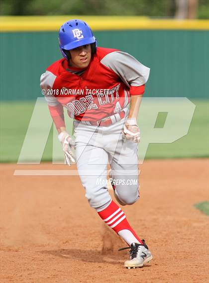 Thumbnail 2 in Derby vs. Dodge City photogallery.