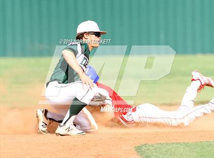 Thumbnail 3 in Derby vs. Dodge City photogallery.
