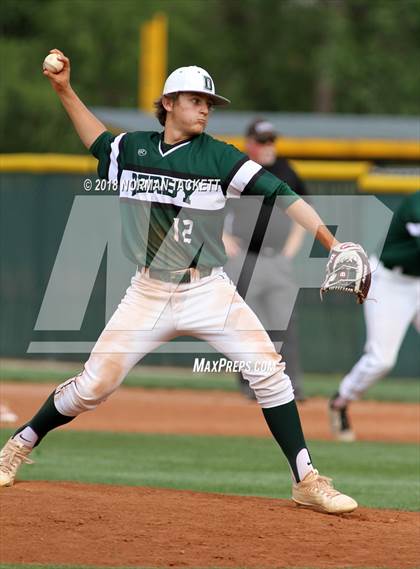 Thumbnail 2 in Derby vs. Dodge City photogallery.