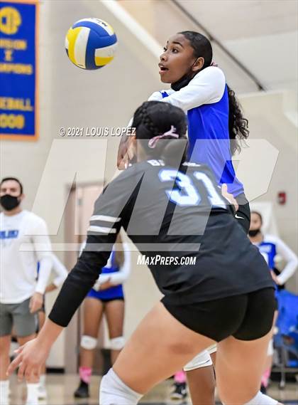 Thumbnail 2 in Diamond Ranch @ Bishop Amat (CIF SS First Round) photogallery.