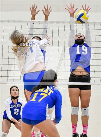 Thumbnail 2 in Diamond Ranch @ Bishop Amat (CIF SS First Round) photogallery.