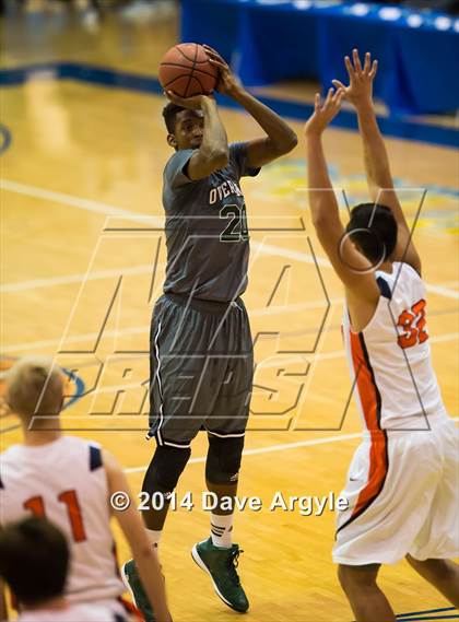 Thumbnail 3 in Overland vs. Timpview (FreeTaxUSA Shootout) photogallery.